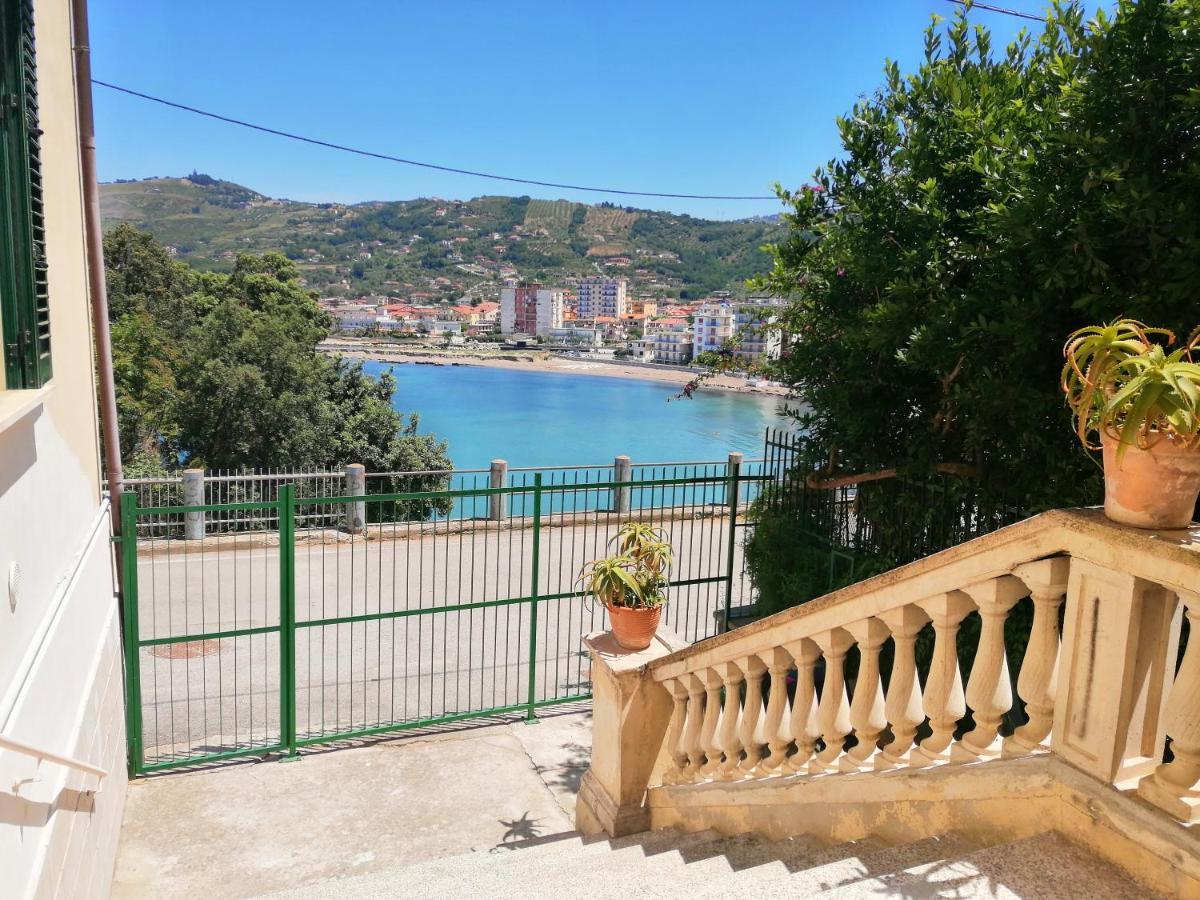 Panoramic Apartments In Villa In Center "The Beach And The Cliff" 1 Agropoli Luaran gambar