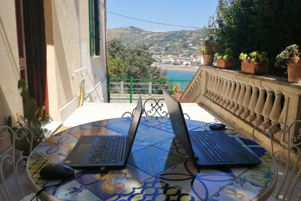 Panoramic Apartments In Villa In Center "The Beach And The Cliff" 1 Agropoli Luaran gambar